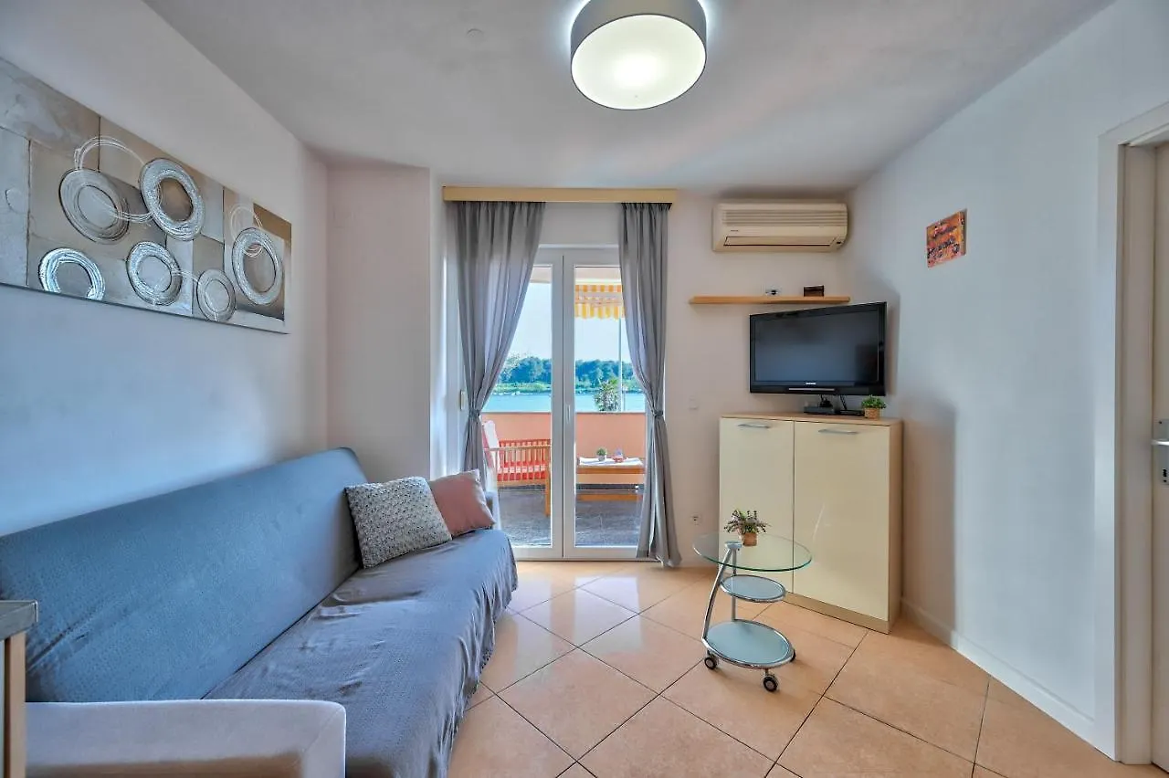 Apartment Apartman Lux Medulin Croatia